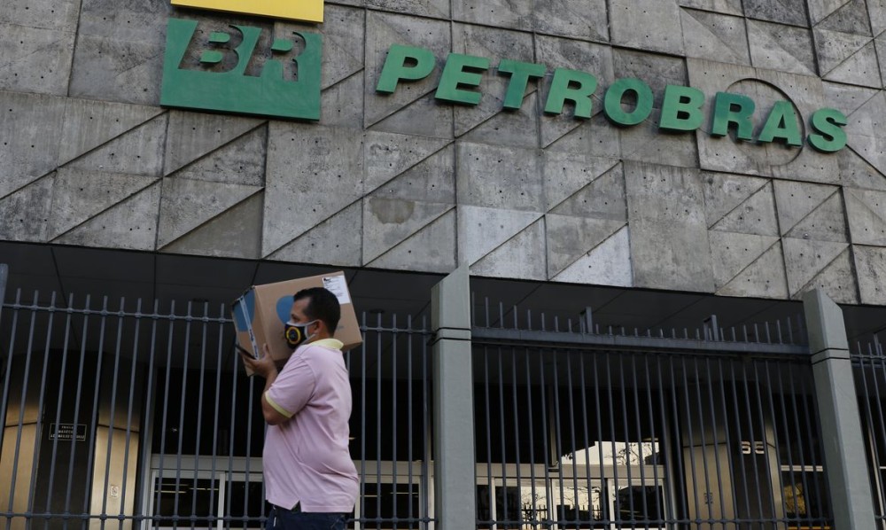 Petrobras refina 100% de óleo de soja pela primeira vez 