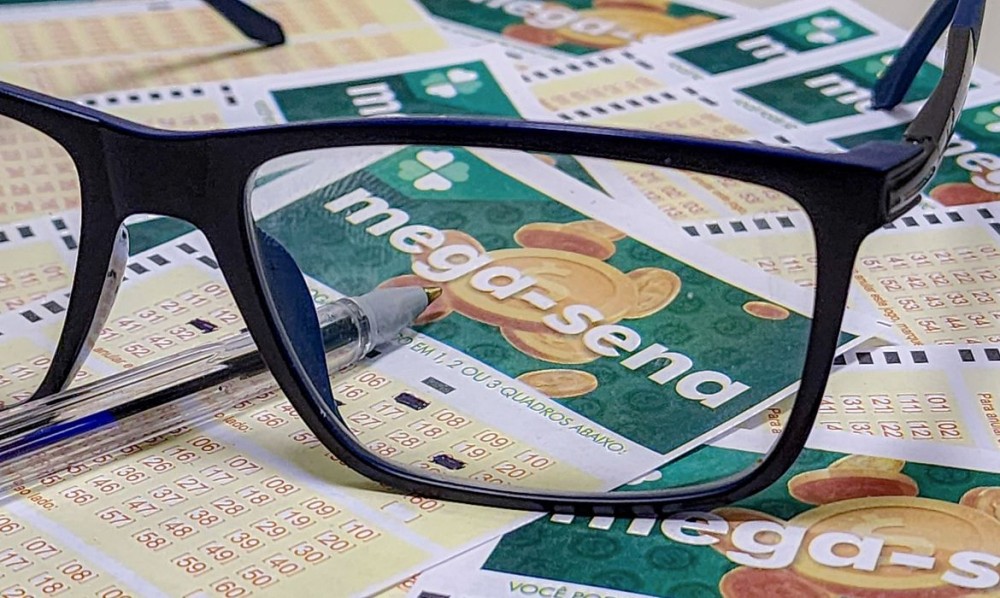 Mega-Sena acumula e prêmio principal vai para R$ 38 milhões