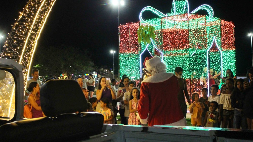 Santa Fé - Diamantina Natalina: Um Natal da Mineiridade, Magia e Fé nas Praças e Ruas de Diamantina.