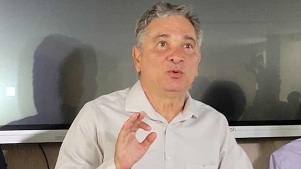 Câmara de Governador Valadares recebe notificação para que o prefeito Coronel Sandro reassuma o mandato